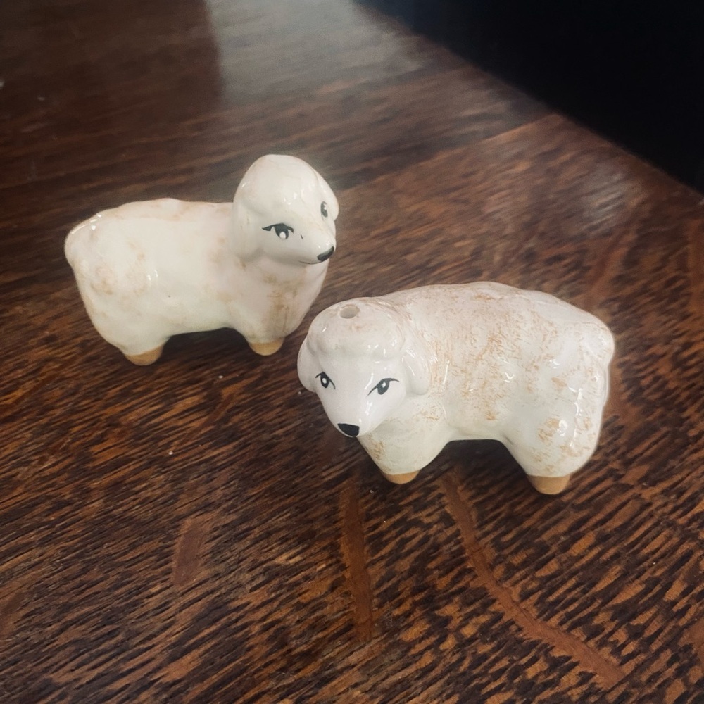 Sheep 🐑 Salt and Pepper Shakers
